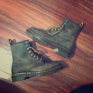 Crazy Horse 1460 Doc Martins